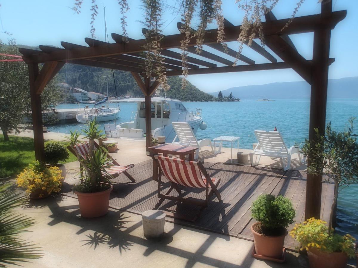 Apartments By The Sea Blace, Neretva Delta - Usce Neretve - 16068 Esterno foto