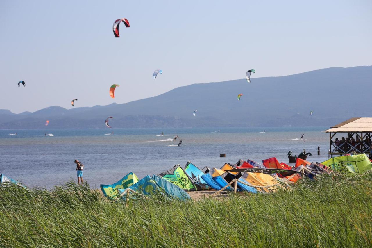 Apartments By The Sea Blace, Neretva Delta - Usce Neretve - 16068 Esterno foto